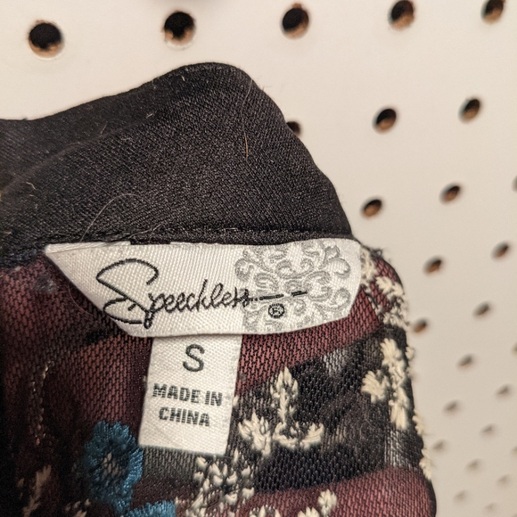 Speechless, Women's S, Black Sheer long sleeve blouse, with blue/white floral - Picture 7 of 7